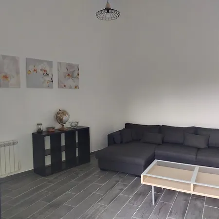 Semesterbostad Maison De Village